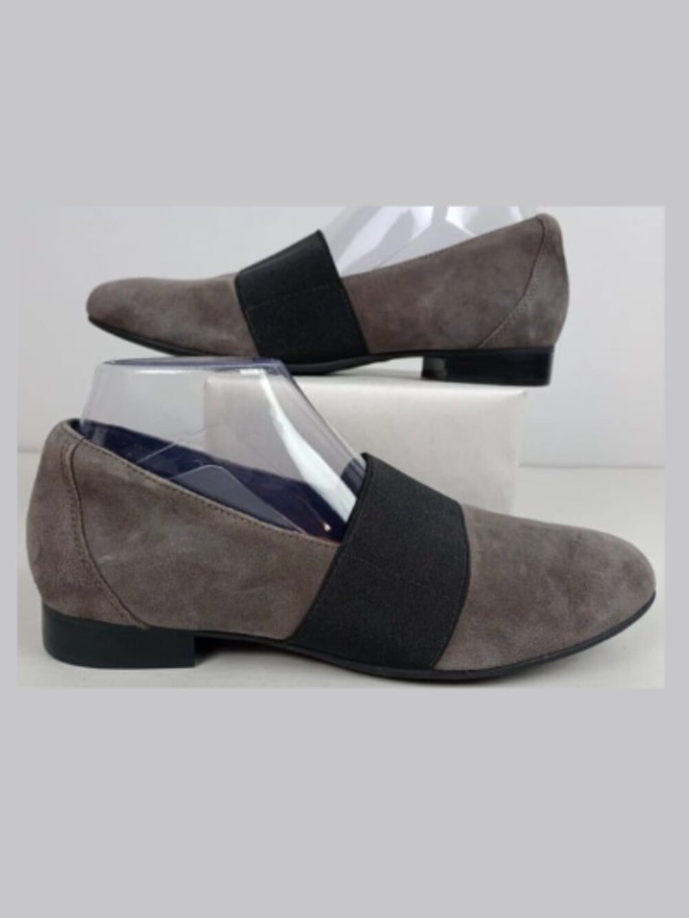 Clarks Unstructured Womens 8.5M Gray Suede‎ Small Heel Slipper Loafer Shoes